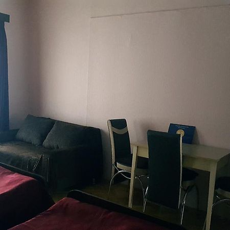 Homestay Nika Tbiliszi Kültér fotó